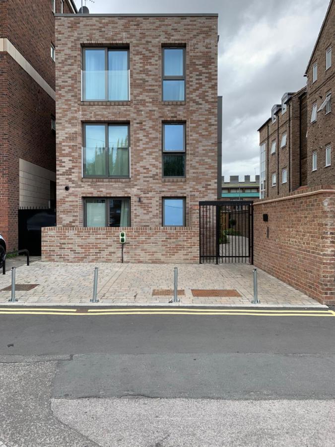 York Staycation With Free Parking Εξωτερικό φωτογραφία